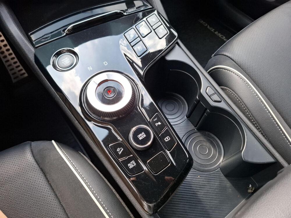 Kia Sportage 1.6 T-GDi Hybrid GT-PlusLine | Panoramadak | lederen bekleding | Climate control | Navigatie | stoel koeling/ verwarming |