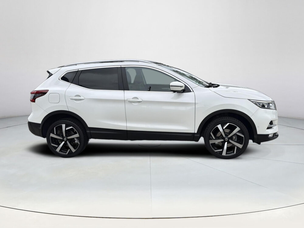 Nissan Qashqai 1.3 DIG-T Tekna | Airco | Trekhaak | Camera | Panoramadak |