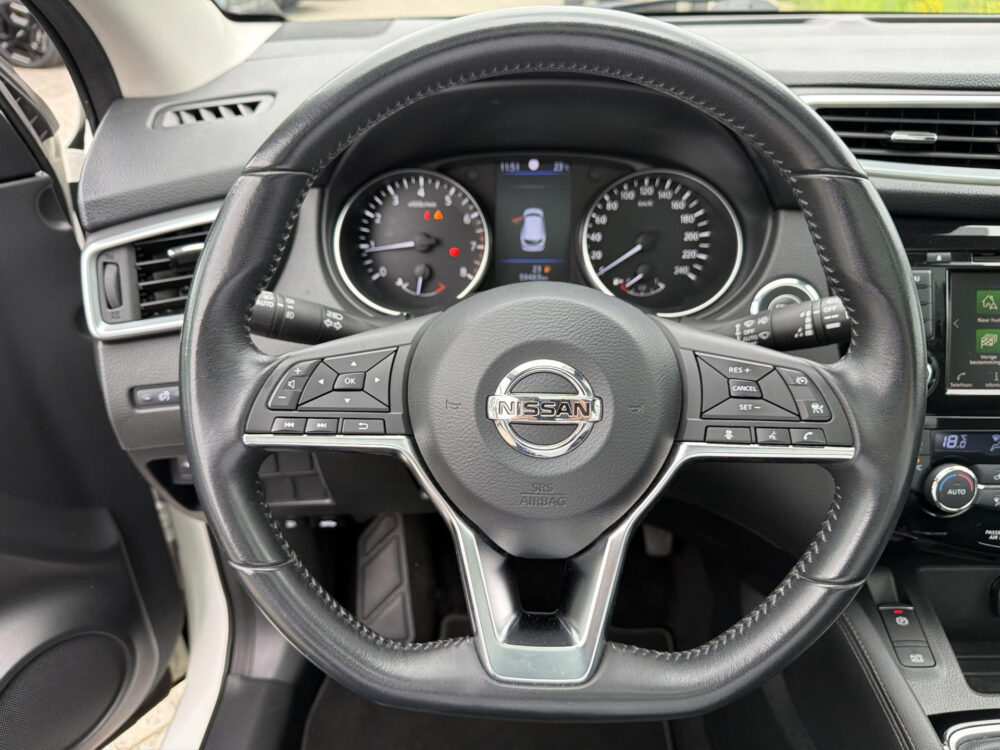 Nissan Qashqai 1.3 DIG-T Tekna | Airco | Trekhaak | Camera | Panoramadak |
