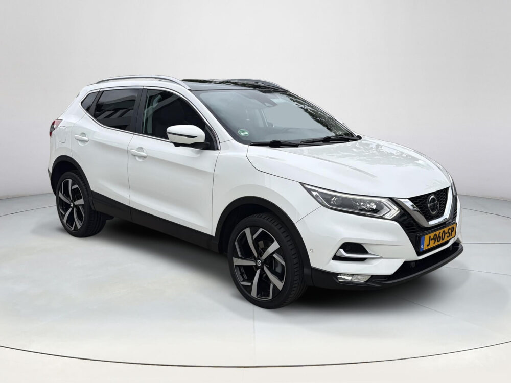 Nissan Qashqai 1.3 DIG-T Tekna | Airco | Trekhaak | Camera | Panoramadak |