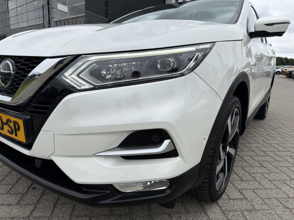 Nissan Qashqai 1.3 DIG-T Tekna | Airco | Trekhaak | Camera | Panoramadak |
