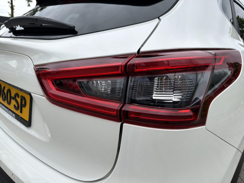 Nissan Qashqai 1.3 DIG-T Tekna | Airco | Trekhaak | Camera | Panoramadak |