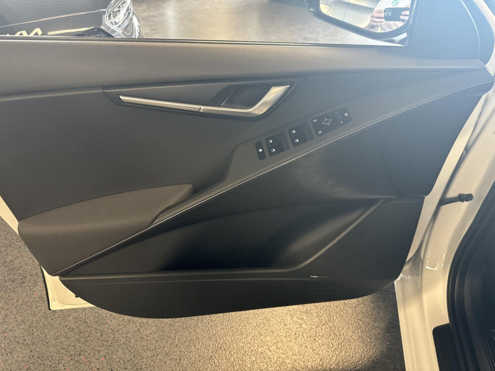 Kia Niro 1.6 GDi Hybrid DynamicPlusLine | Harman/Kardon | Elektrisch Kofferklep | Fabrieksgarantie |