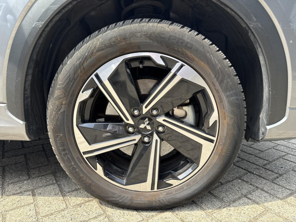Mitsubishi Eclipse Cross 2.4 PHEV Instyle | Fabrieksgarantie | Trekhaak afneembaar |