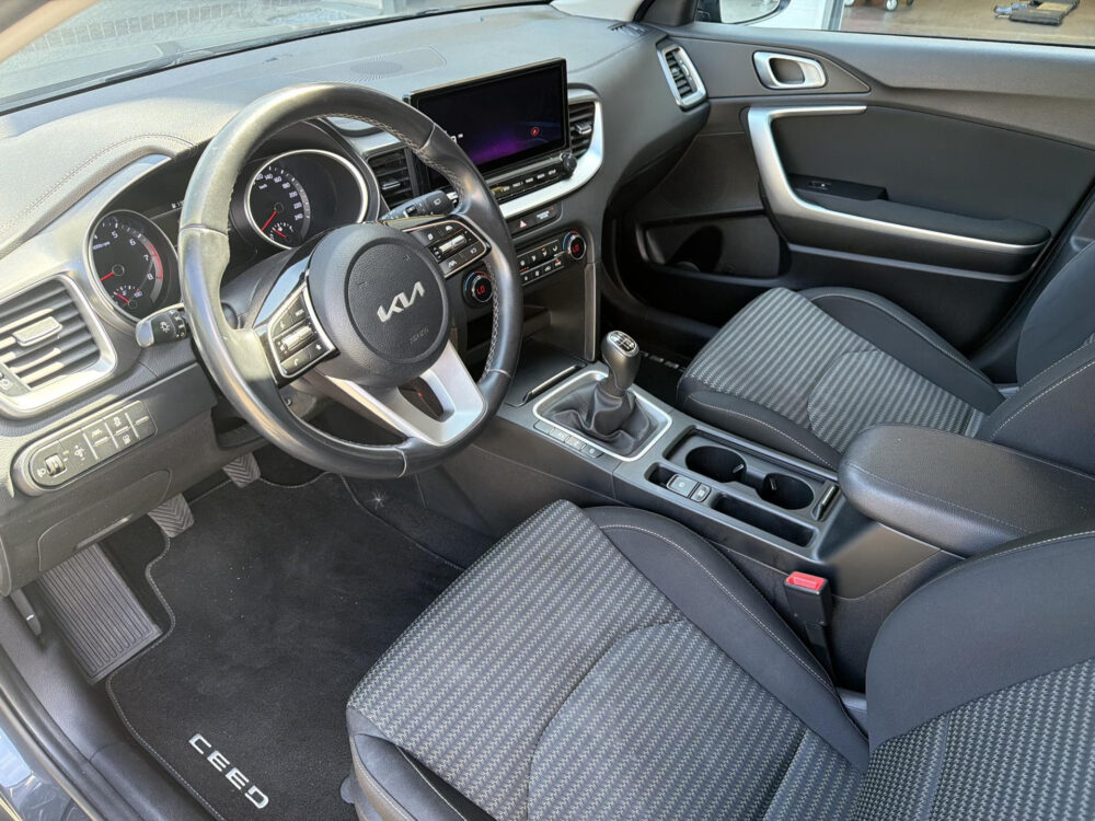 Kia Ceed Sportswagon 1.5 T-GDi DynamicLine Navi | Lichtmetaal | Apple Carplay Android Auto