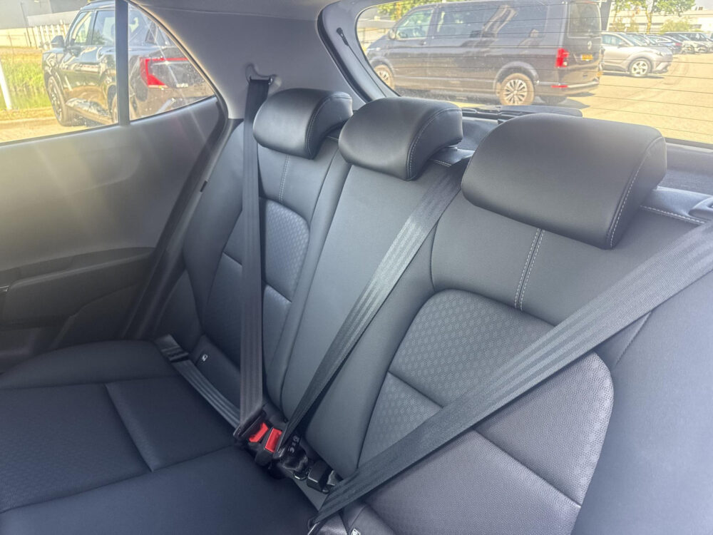 Kia Picanto 1.0 T-GDI X-Line Fabrieksgarantie Navigatie Stoelverwarming Camera AllSeason banden