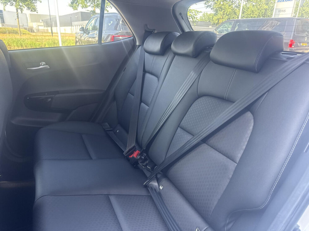 Kia Picanto 1.0 T-GDI X-Line Fabrieksgarantie Navigatie Stoelverwarming Camera AllSeason banden