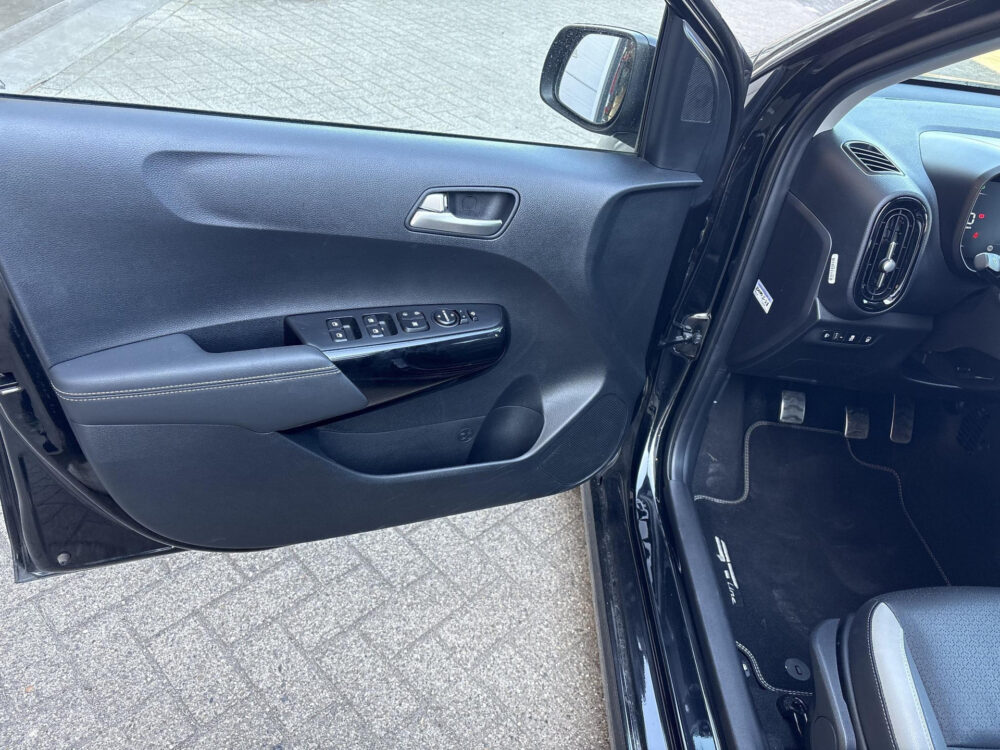 Kia Picanto 1.0 DPI GT-Line | SchuifDak | Leder | 16inch | Keyless