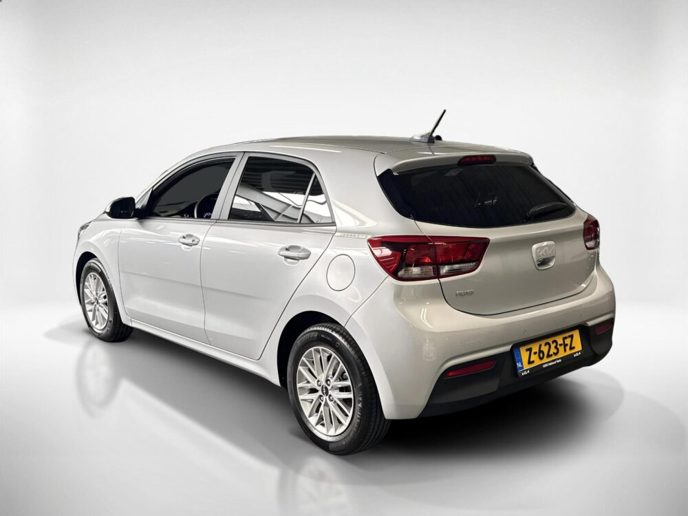 Kia Rio 1.2 CVVT DynamicPlusLine | Fabrieksgarantie | Stoel en Stuurwiel verwarming |