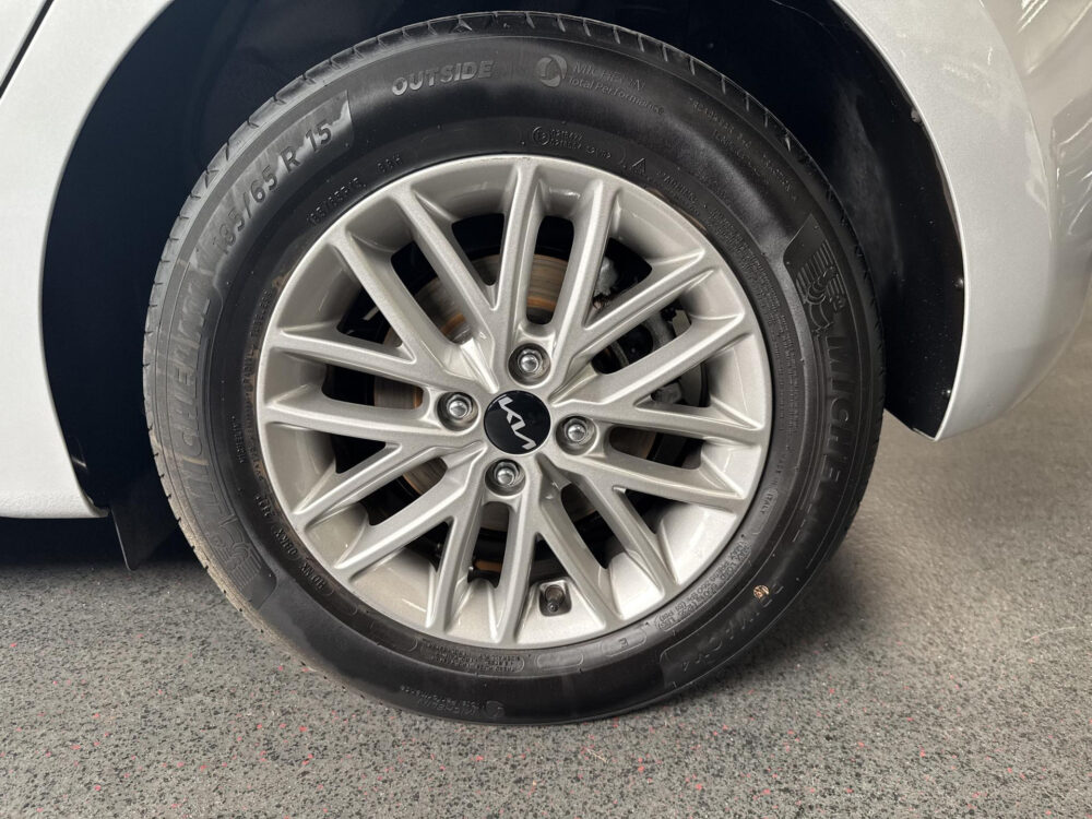 Kia Rio 1.2 CVVT DynamicPlusLine | Fabrieksgarantie | Stoel en Stuurwiel verwarming |