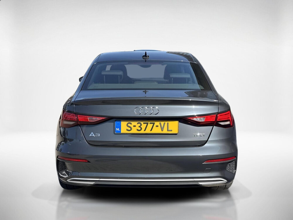 Audi A3 Limousine 30 TFSI Advanced edition | Navigatie | PDC |