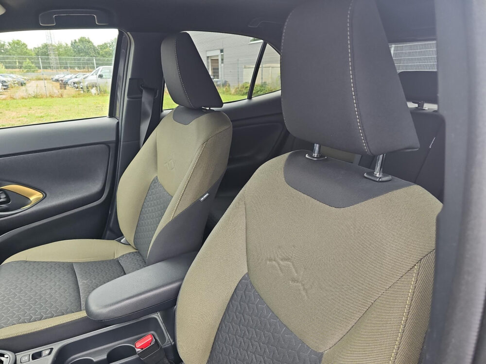 Toyota Yaris Cross 1.5 Hybrid Explore Eerste eigenaar | Trekhaak | Dealeronderhouden | Navigatie