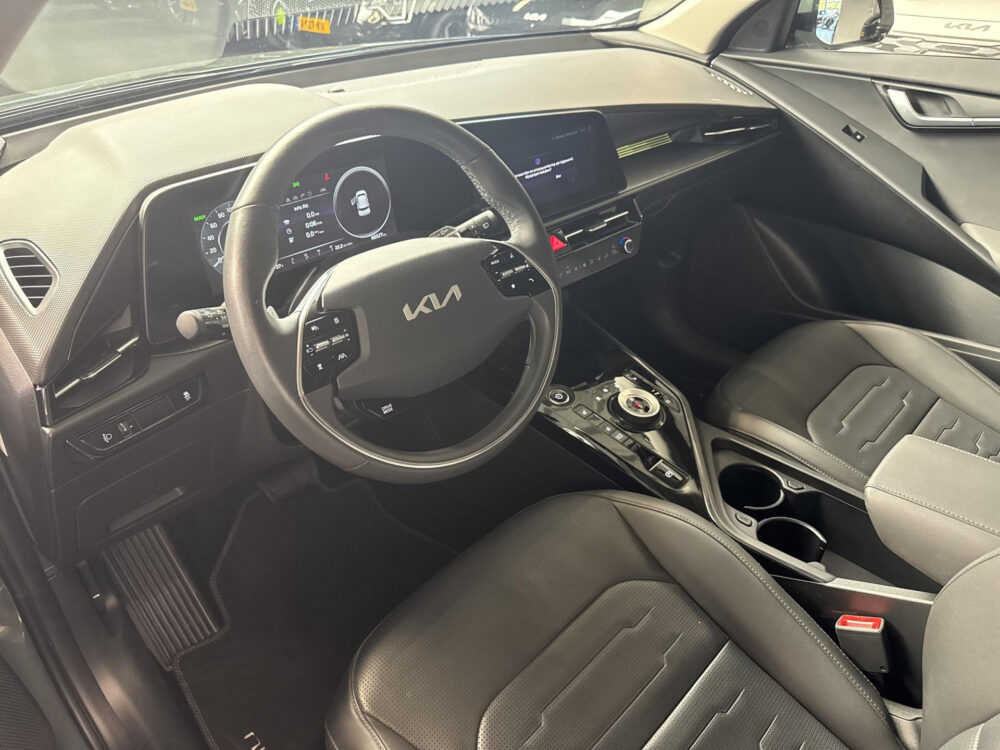Kia Niro EV Edition Advanced 64.8 kWh | CarPlay | Navi | Leder |
