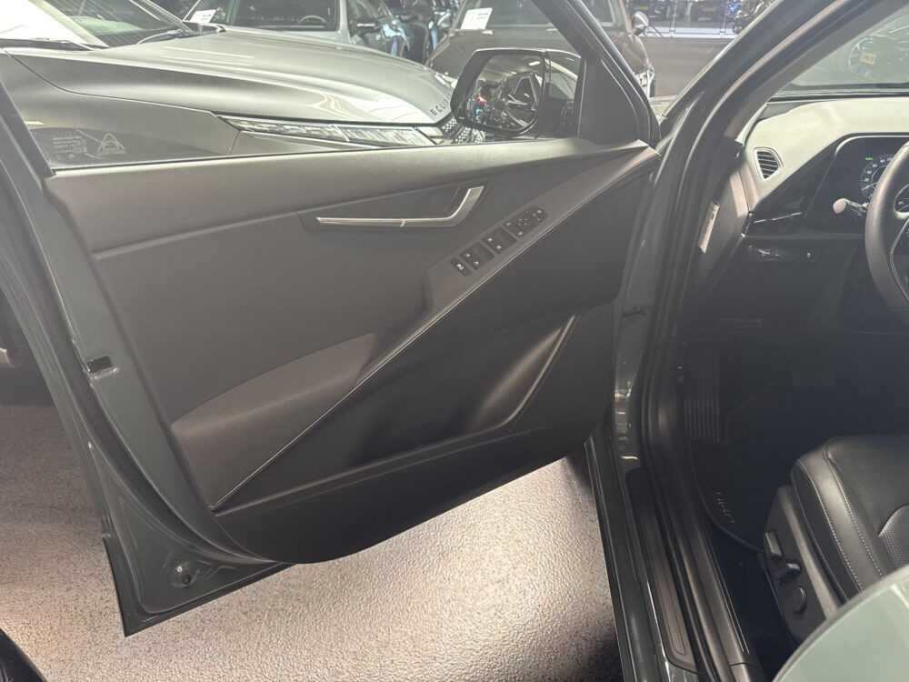 Kia Niro EV Edition Advanced 64.8 kWh | CarPlay | Navi | Leder |