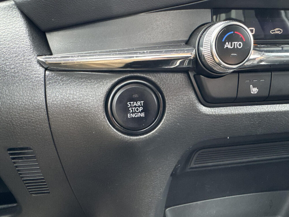 Mazda CX-30 2.0 e-SkyActiv-G M Hybrid Homura Head Up / Navigatie / Apple Carplay / Camera / Parkeersensoren / Stoelverwarming