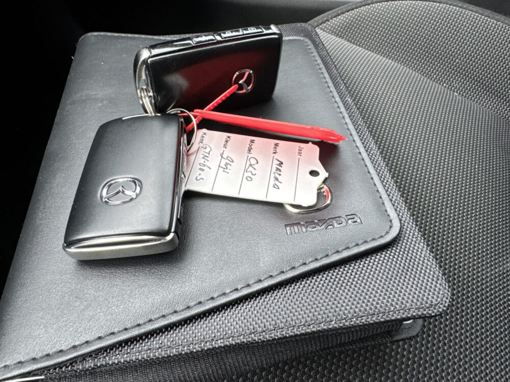 Mazda CX-30 2.0 e-SkyActiv-G M Hybrid Homura Head Up / Navigatie / Apple Carplay / Camera / Parkeersensoren / Stoelverwarming