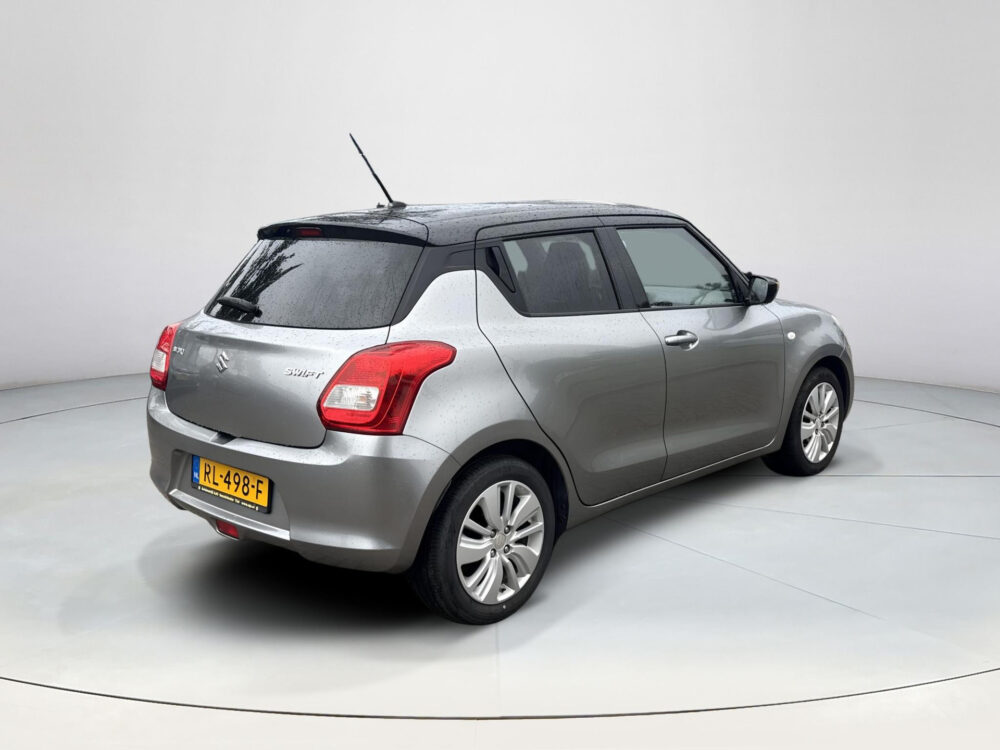 Suzuki Swift 1.2 Select Navigatie / Camera / Lichtmetalen velgen / TwoTone Lak / Stoelverwarming !