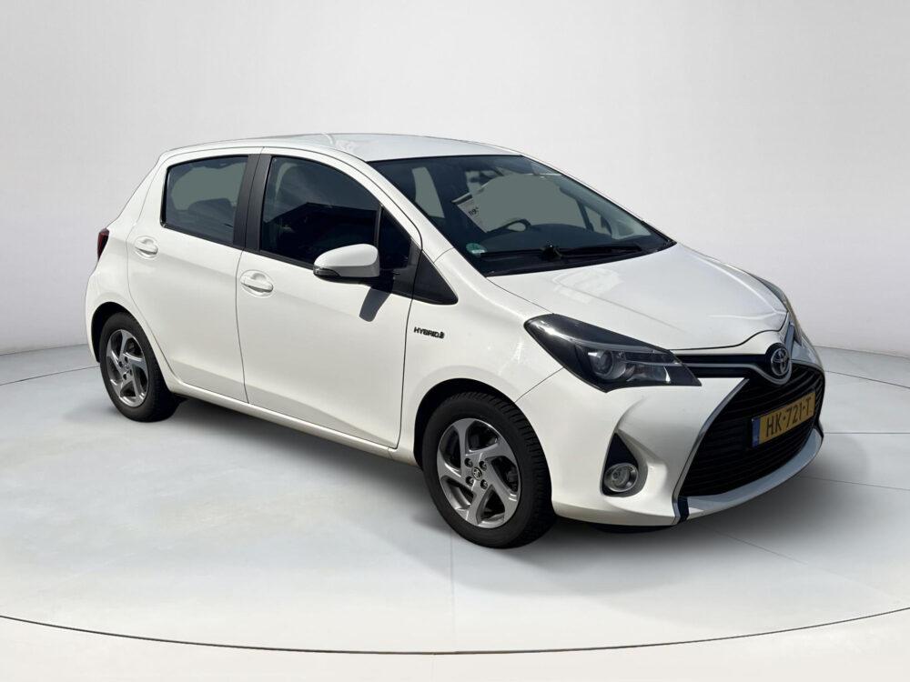 Toyota Yaris 1.5 Hybrid Trend Hybrid  Automaat Trekhaak Allweather Navigatie ECC Airco Cruise Control