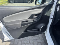 Toyota Yaris 1.5 Hybrid Trend Hybrid  Automaat Trekhaak Allweather Navigatie ECC Airco Cruise Control