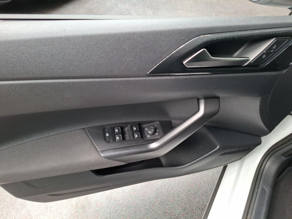 Volkswagen Taigo 1.0 TSI Life Business CarPlay