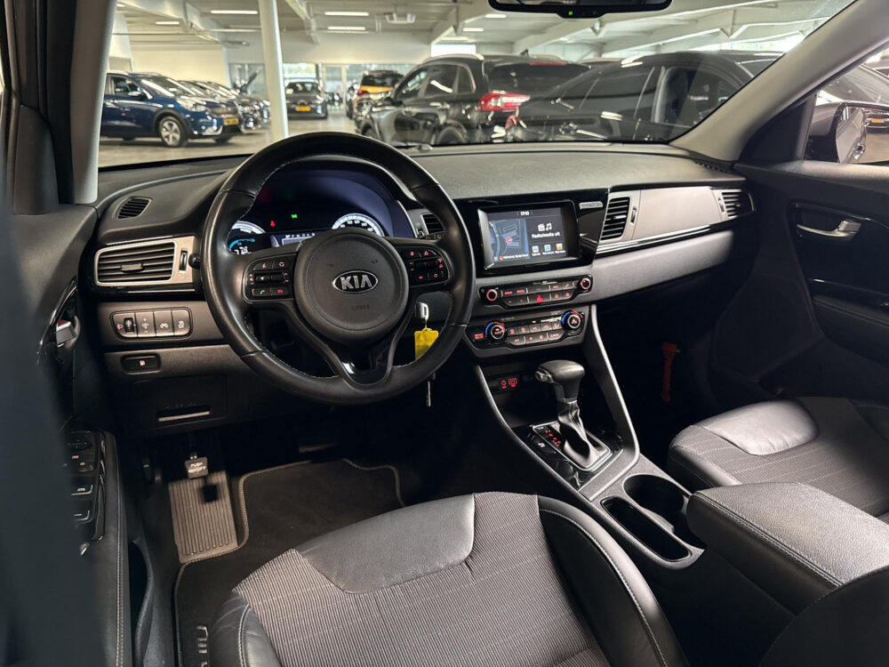 Kia Niro 1.6 GDi Hybrid First Edition | Navi | Camera | Trekhaak |