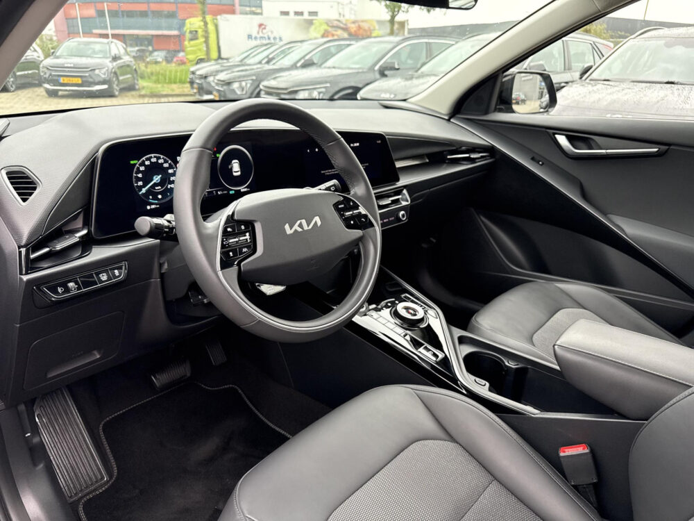 56117939-kia-niro-1-6-gdi-hybrid-dynamicline-carplay-navi-adpt-cruise-2022