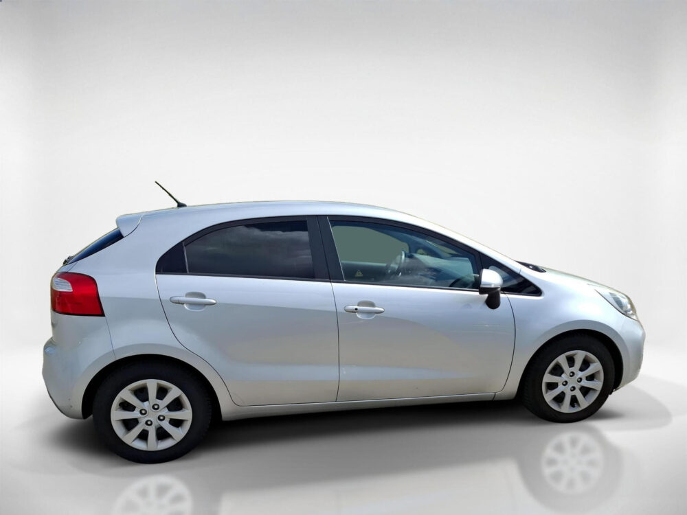 Kia Rio 1.2 CVVT Super Pack | perfect onderhouden ! | trekhaak | all season banden |