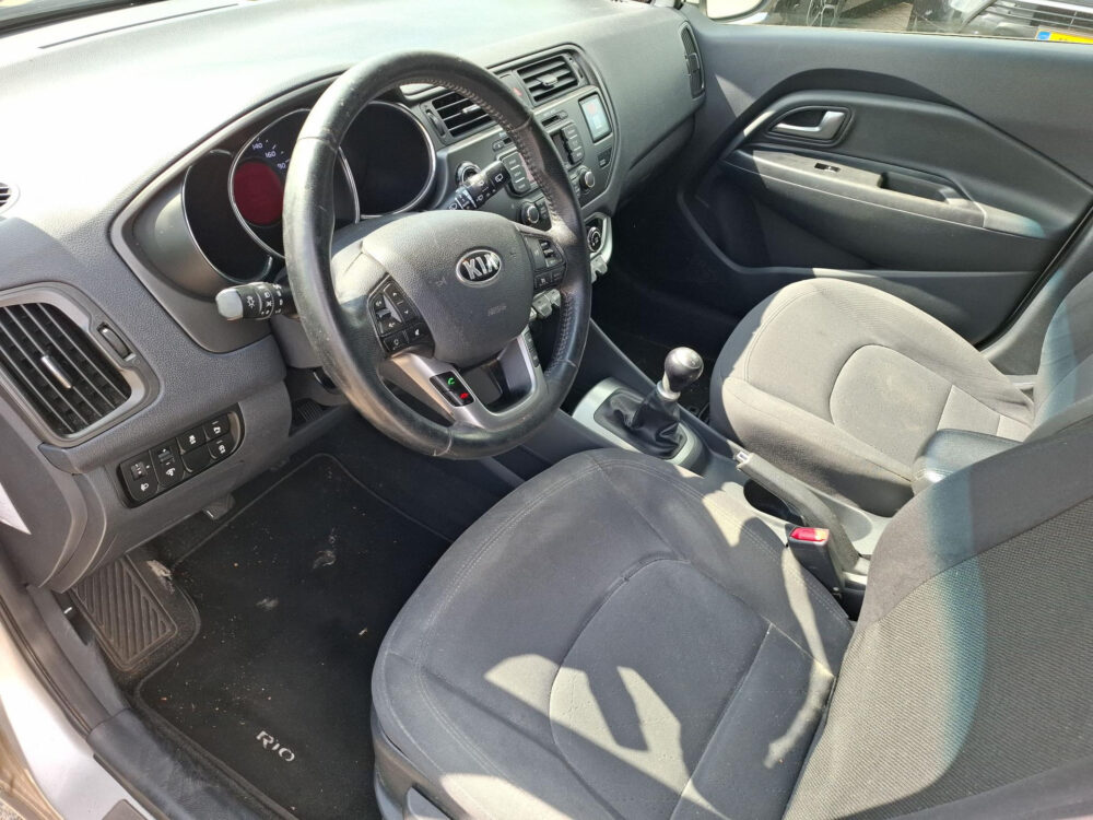 Kia Rio 1.2 CVVT Super Pack | perfect onderhouden ! | trekhaak | all season banden |