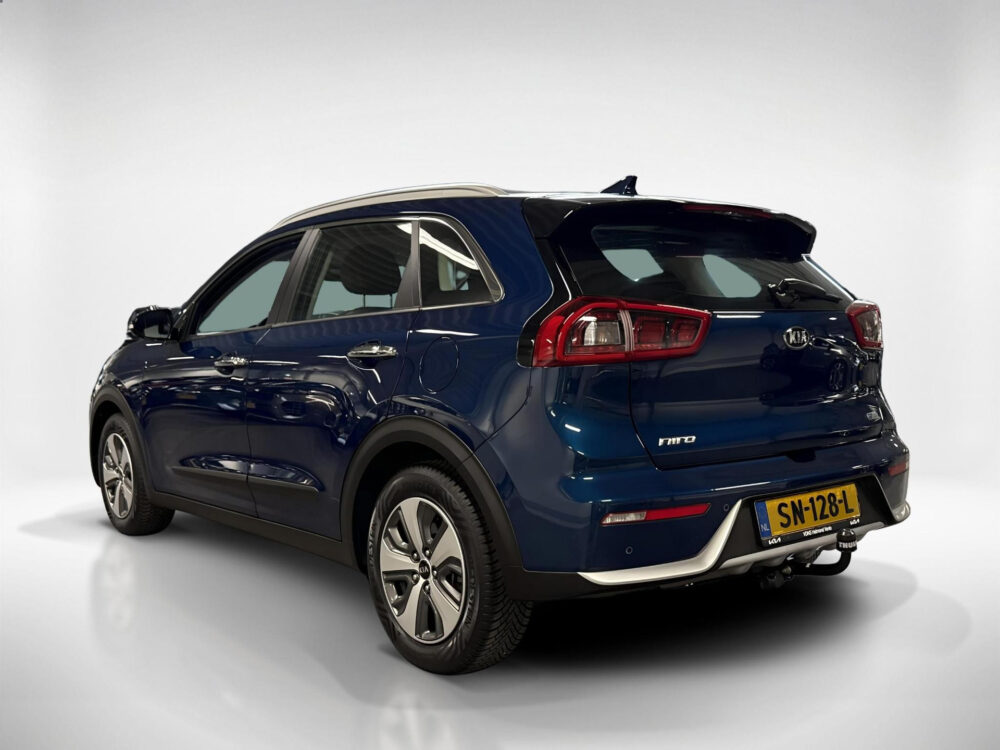 56212570-kia-niro-1-6-gdi-hybrid-dynamicline-navi-all-seasonbanden-trekhaak-2018