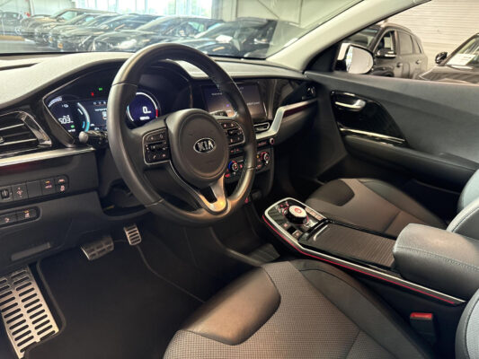 56248848-kia-e-niro-dynamicline-64-kwh-carplay-adpt-cruise-carmera-2021