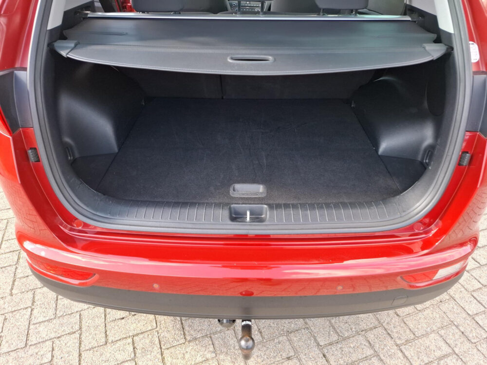 56277518-kia-sportage-1-6-gdi-first-edition-navigatie-cruise-control-17-velgen-climate-control-2017