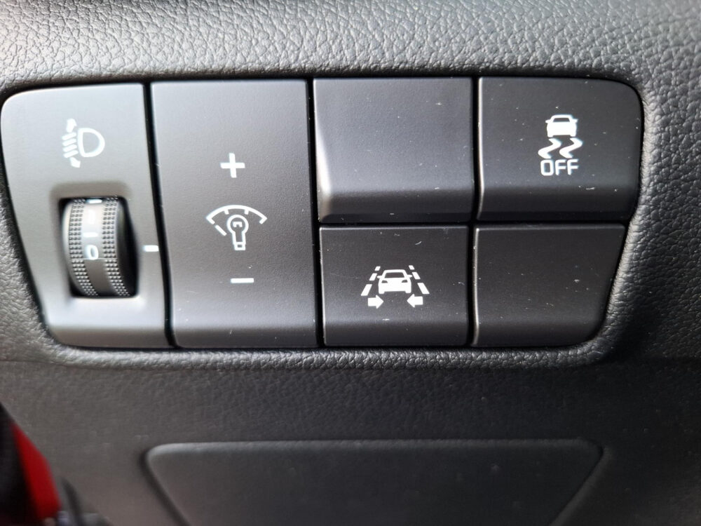56277518-kia-sportage-1-6-gdi-first-edition-navigatie-cruise-control-17-velgen-climate-control-2017