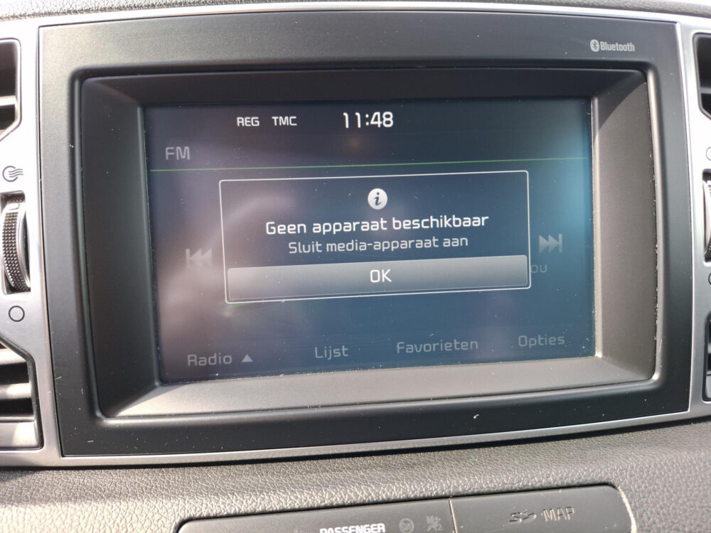 56277518-kia-sportage-1-6-gdi-first-edition-navigatie-cruise-control-17-velgen-climate-control-2017
