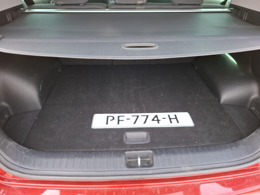 56277518-kia-sportage-1-6-gdi-first-edition-navigatie-cruise-control-17-velgen-climate-control-2017