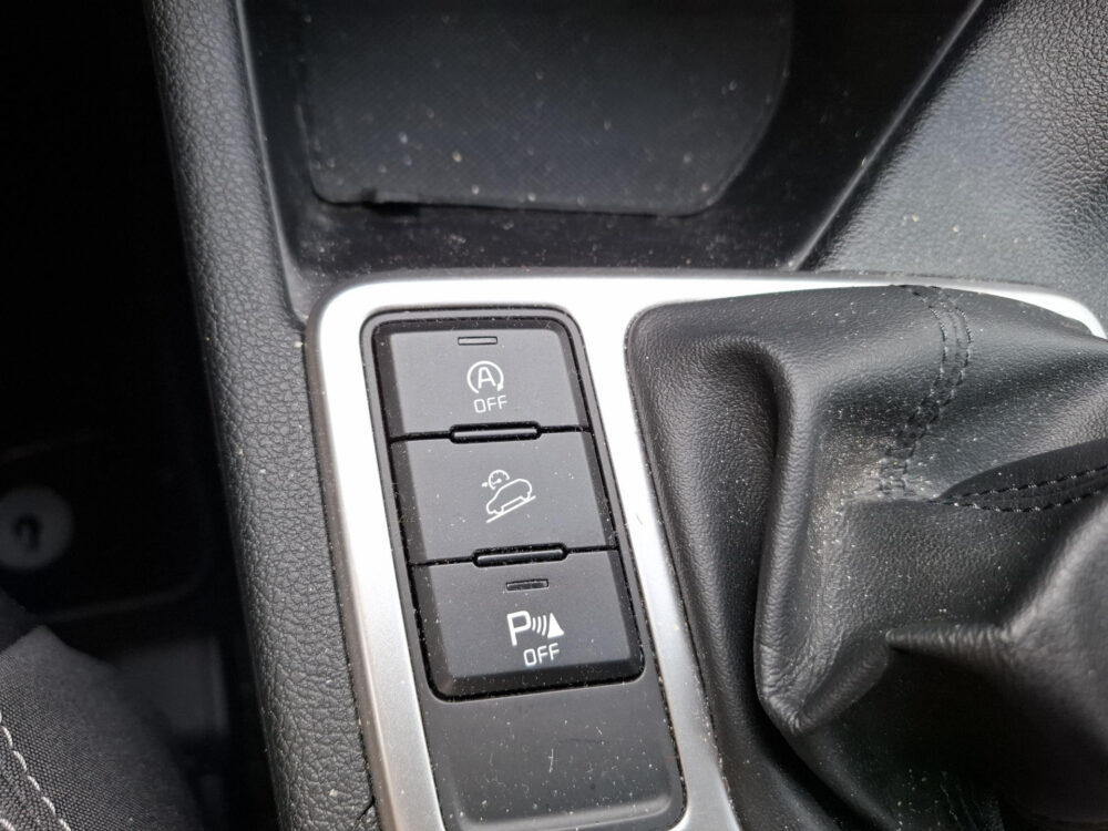 56277518-kia-sportage-1-6-gdi-first-edition-navigatie-cruise-control-17-velgen-climate-control-2017