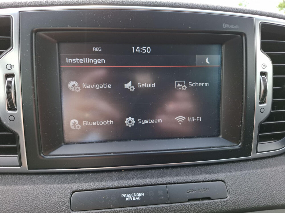 56277518-kia-sportage-1-6-gdi-first-edition-navigatie-cruise-control-17-velgen-climate-control-2017