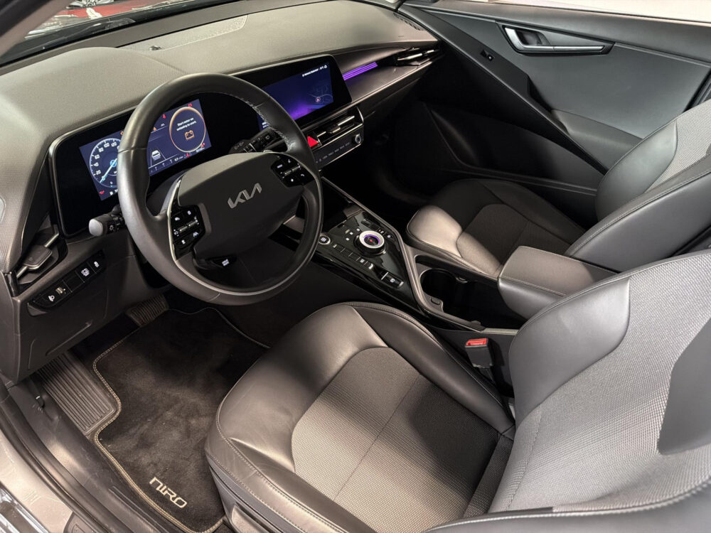 56277531-kia-niro-1-6-gdi-hybrid-dynamicline-navi-climate-control-apple-carplay-andoid-auto-2022