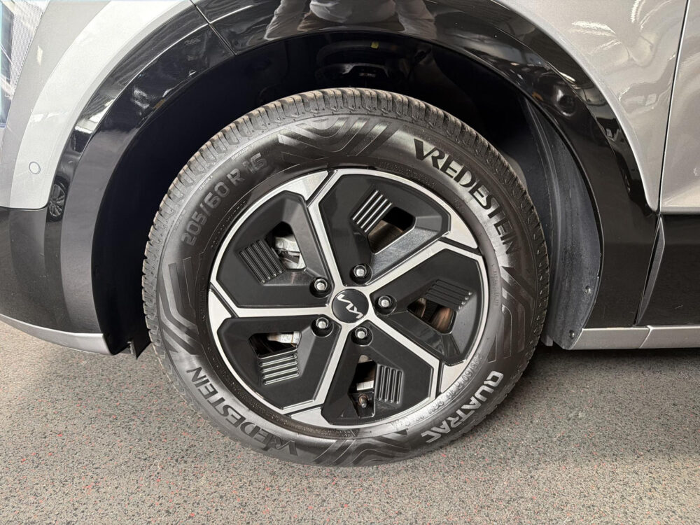 56277531-kia-niro-1-6-gdi-hybrid-dynamicline-navi-climate-control-apple-carplay-andoid-auto-2022
