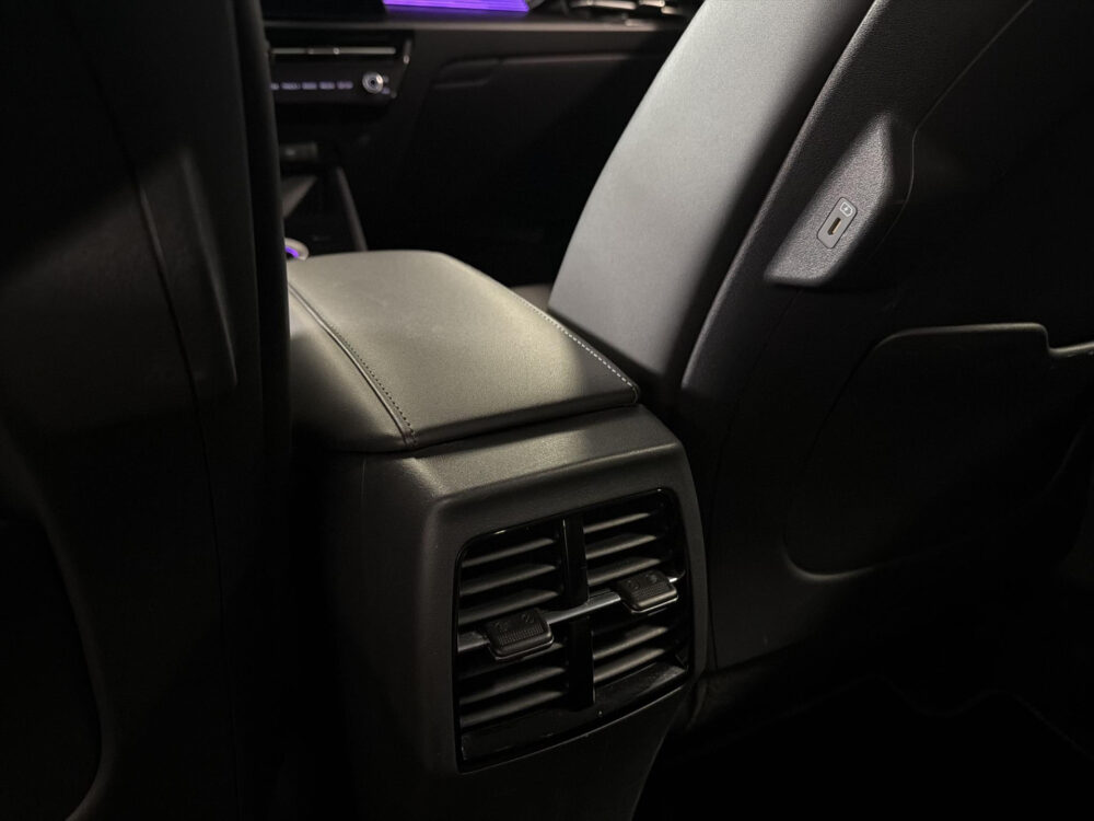 56277531-kia-niro-1-6-gdi-hybrid-dynamicline-navi-climate-control-apple-carplay-andoid-auto-2022