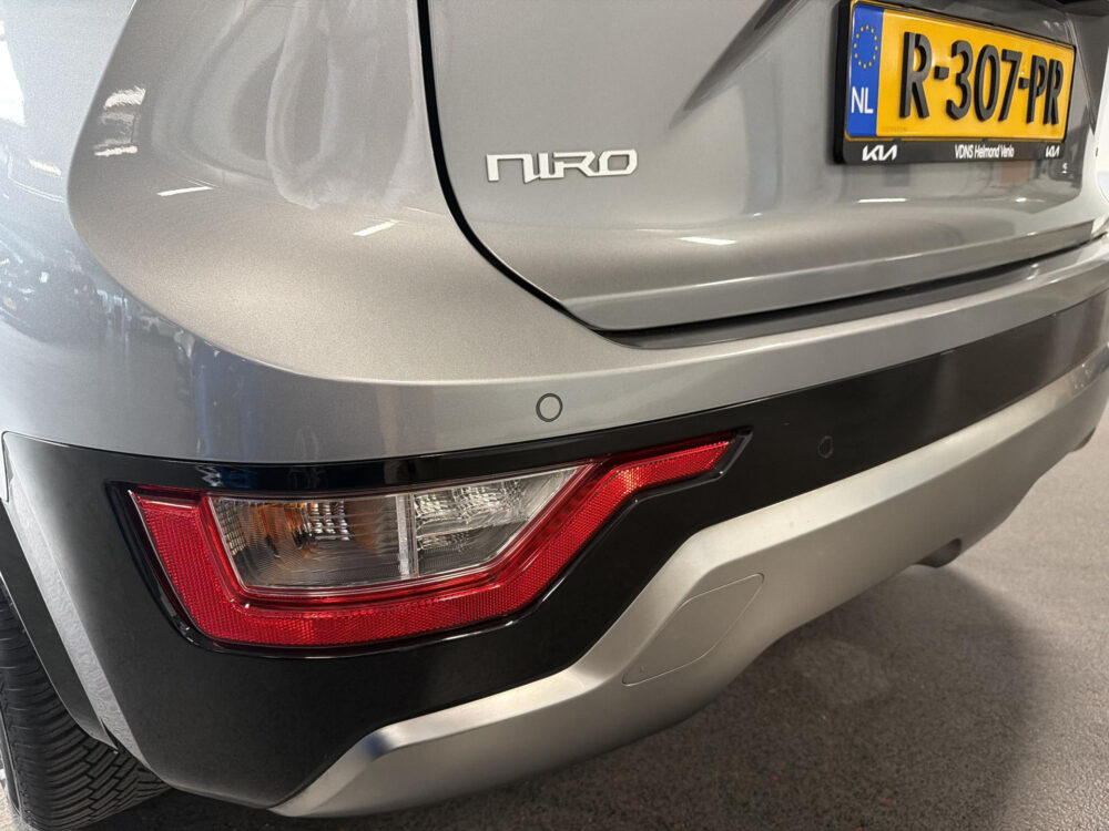 56277531-kia-niro-1-6-gdi-hybrid-dynamicline-navi-climate-control-apple-carplay-andoid-auto-2022