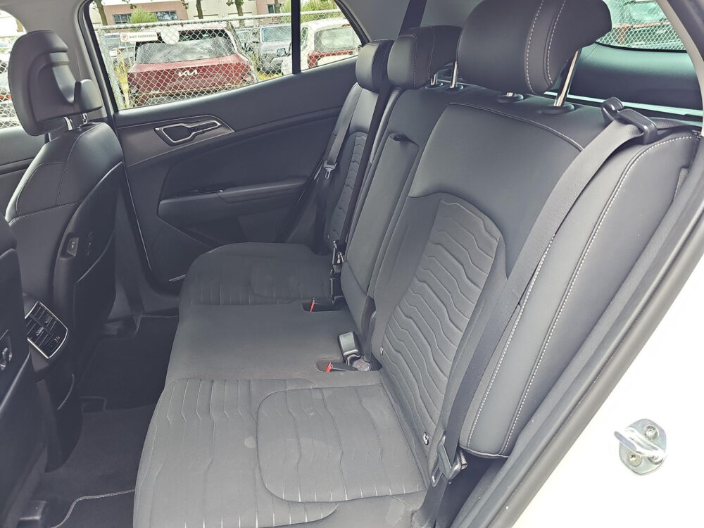 56301275-kia-sportage-1-6-t-gdi-plug-in-hybrid-awd-dynamicplusline-eerste-eigenaar-dealeronderhouden-panoramadak-2022