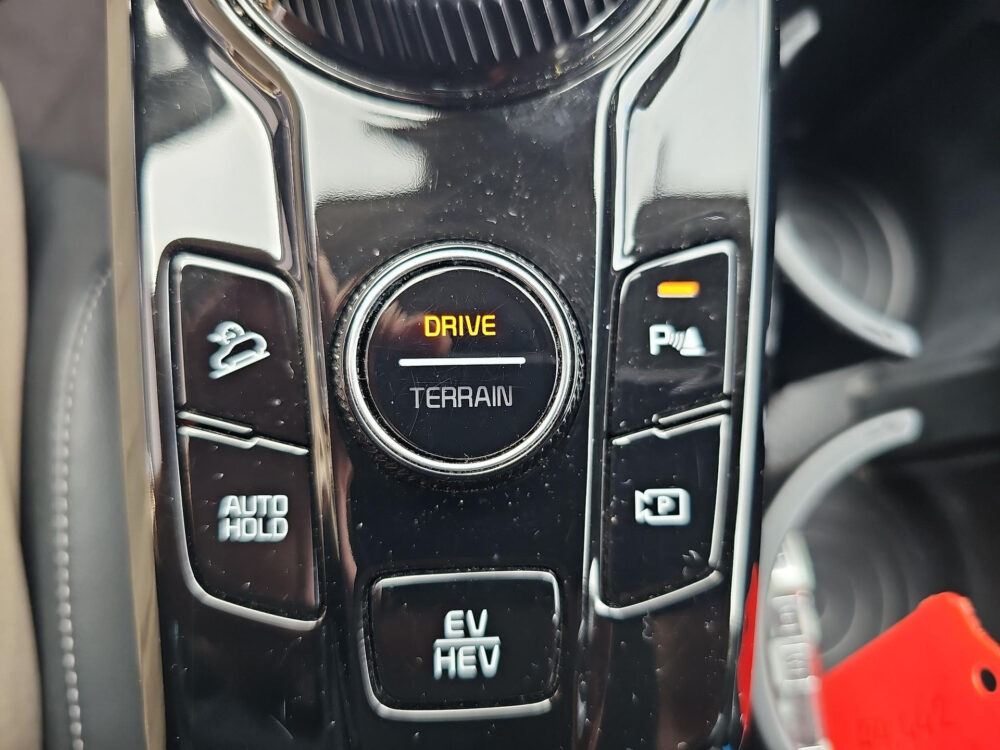 56301275-kia-sportage-1-6-t-gdi-plug-in-hybrid-awd-dynamicplusline-eerste-eigenaar-dealeronderhouden-panoramadak-2022