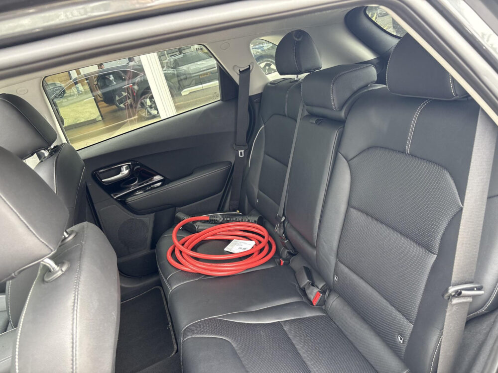 56327011-kia-e-niro-executiveline-64-kwh-1e-eigenaar-trekhaak-2021