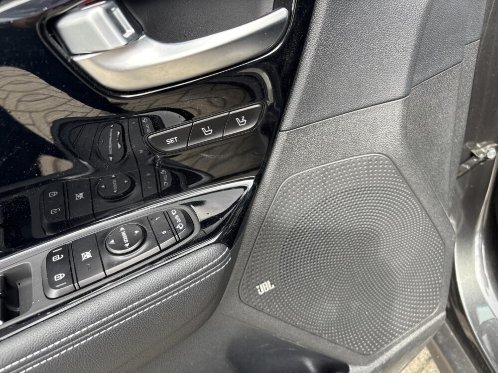 56327011-kia-e-niro-executiveline-64-kwh-1e-eigenaar-trekhaak-2021