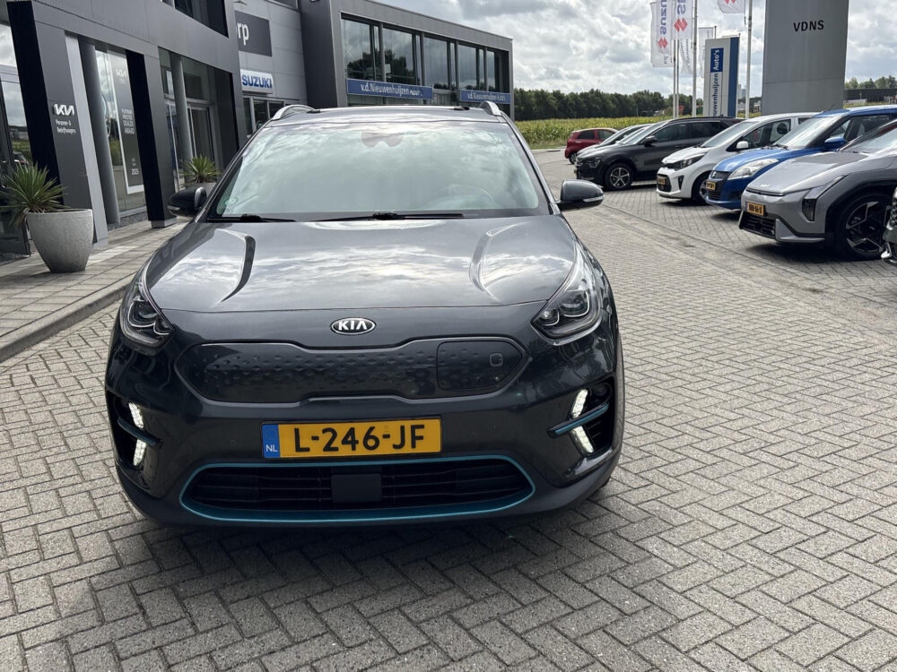 56327011-kia-e-niro-executiveline-64-kwh-1e-eigenaar-trekhaak-2021