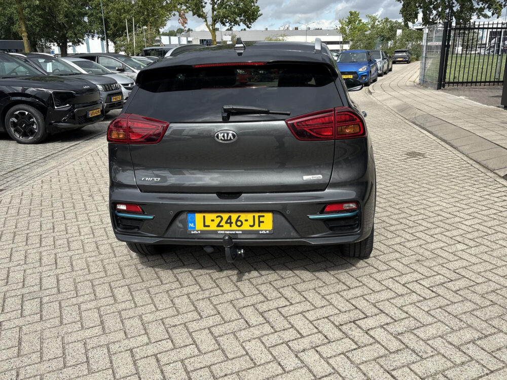 56327011-kia-e-niro-executiveline-64-kwh-1e-eigenaar-trekhaak-2021