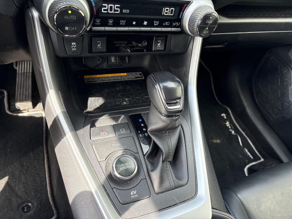 56332547-toyota-rav4-2-5-hybrid-awd-style-trekhaak-in-perfecte-staat-2021
