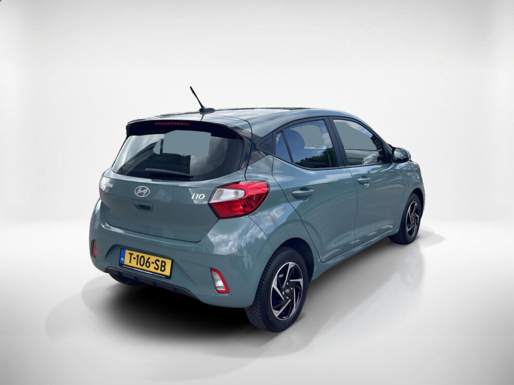 56356565-hyundai-i10-1-0-comfort-smart-5-zits-navigatie-achteruitrijcamera-1e-eigenaar-2023