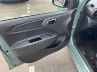 56356565-hyundai-i10-1-0-comfort-smart-5-zits-navigatie-achteruitrijcamera-1e-eigenaar-2023