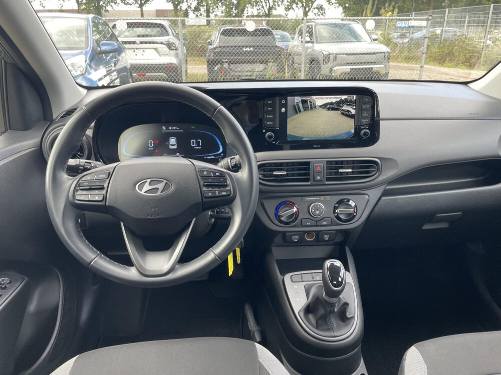 56356565-hyundai-i10-1-0-comfort-smart-5-zits-navigatie-achteruitrijcamera-1e-eigenaar-2023